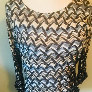 MULTI-COLOR PRINT ZOZO TOP - L